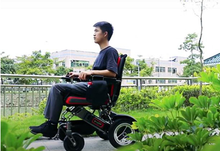 Leichte Elektrische Klapp Rollstuhl-YATTLL YE200 | Im Freien fahren erfahrung |